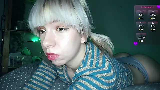 Snapshot of cruellagoth666 chatting on February 2025 04:49:02 PM cruellagoth666 online show from February 2025 04:49:02 PM