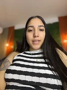 Amandanauty online show from March 2026 08:26:33 AM