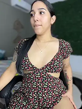 Amandanauty online show from March 2026 04:59:02 AM