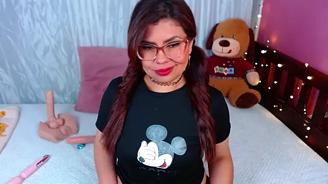 Queenamazon1 online show from October 2025 03:24:01 PM