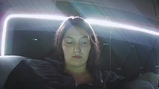 Angelk43 online show from August 2026 02:40:02 AM