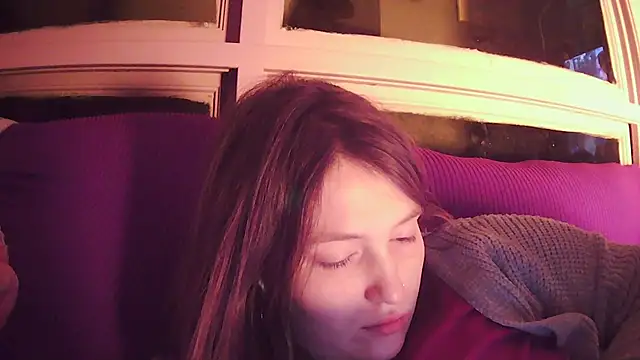 Snapshot of Angelk43 chatting on February 2026 06:54:02 AM Angelk43 online show from February 2026 06:54:02 AM