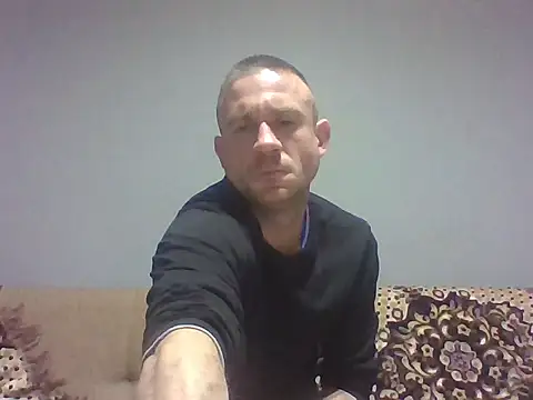 aroj95 online show from October 2025 04:42:01 AM