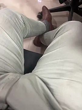 Snapshot of Bareilly_Boy1 chatting on February 2025 01:22:01 PM Bareilly Boy1 online show from February 2025 01:22:01 PM