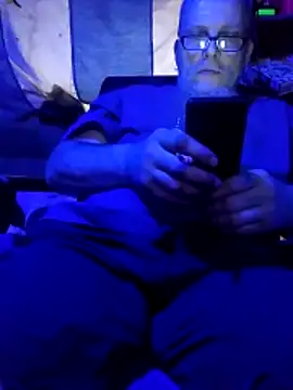 Kevinmc1d online show from November 2025 08:40:01 AM