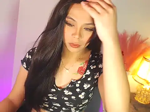 Snapshot of MajesticKitana chatting on November 2025 04:37:02 AM MajesticKitana online show from November 2025 04:37:02 AM