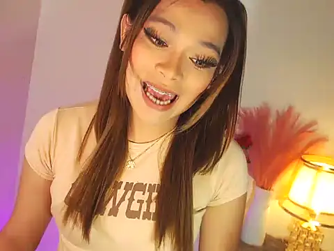 Snapshot of MajesticKitana chatting on November 2025 05:07:02 AM MajesticKitana online show from November 2025 05:07:02 AM