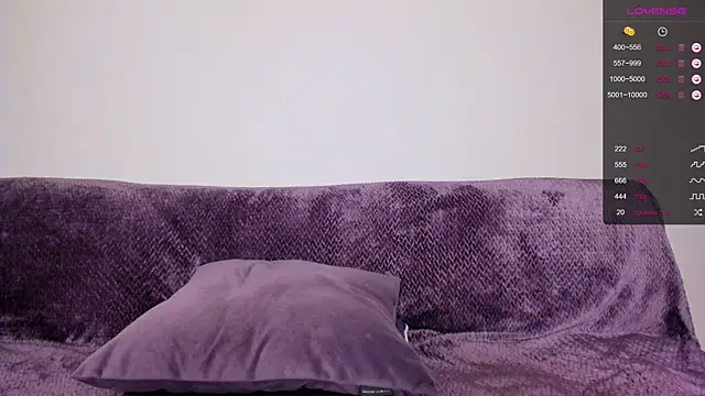 Snapshot of mayWaya chatting on November 2025 06:34:02 PM mayWaya online show from November 2025 06:34:02 PM