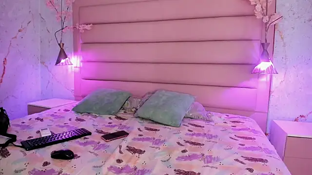 IvySanders1 online show from October 2025 12:59:02 PM