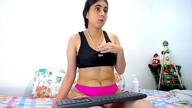 Snapshot of camila_camila chatting on January 2025 02:08:02 PM camila camila online show from January 2025 02:08:02 PM