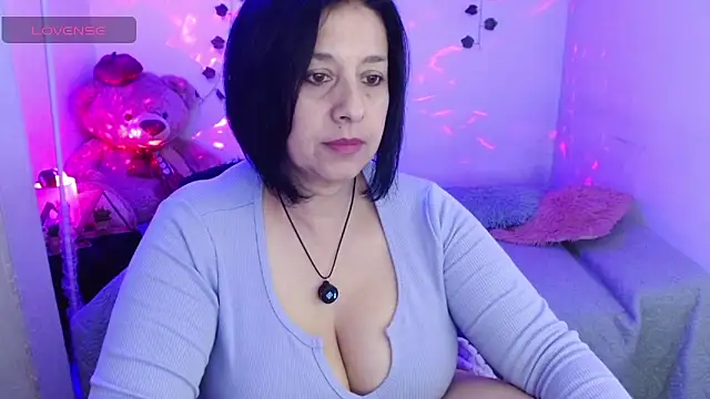Snapshot of camilalatti chatting on September 2025 12:33:01 AM camilalatti online show from September 2025 12:33:01 AM