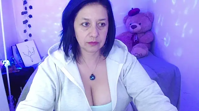 Snapshot of camilalatti chatting on October 2025 11:49:01 PM camilalatti online show from October 2025 11:49:01 PM