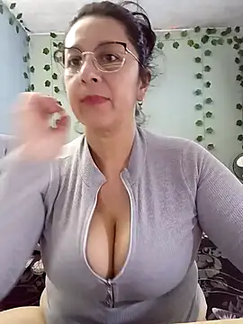 Snapshot of camilalatti chatting on December 2024 12:06:02 AM camilalatti online show from December 2024 12:06:02 AM
