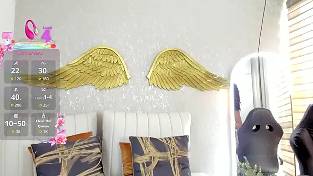 EmmaFerrary online show from May 2026 07:55:02 PM