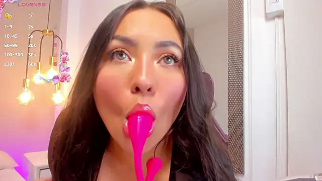 Snapshot of dulcepatersson1_ chatting on July 2026 09:44:01 PM dulcepatersson1 online show from July 2026 09:44:01 PM
