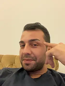 Snapshot of Emre-34 chatting on November 2025 06:08:01 PM Emre-34 online show from November 2025 06:08:01 PM