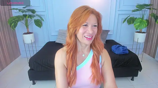 cintiagreyx online show from April 2026 11:33:01 AM