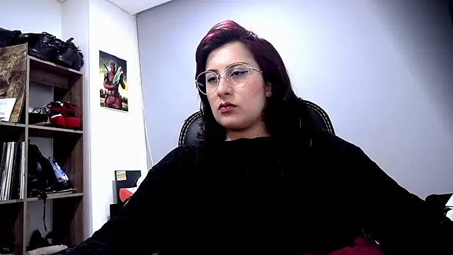 Snapshot of Scarlett_Sen chatting on April 2026 01:46:02 PM Scarlett Sen online show from April 2026 01:46:02 PM