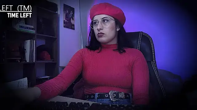 Snapshot of Scarlett_Sen chatting on June 2026 01:38:02 PM Scarlett Sen online show from June 2026 01:38:02 PM
