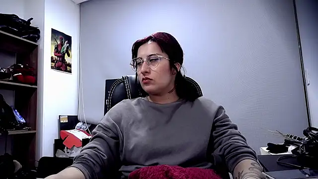 Snapshot of Scarlett_Sen chatting on April 2026 02:43:01 PM Scarlett Sen online show from April 2026 02:43:01 PM