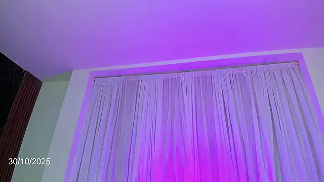 jaddyk  online show from October 2025 09:44:01 PM