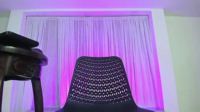 jaddyk  online show from November 2025 09:51:02 PM