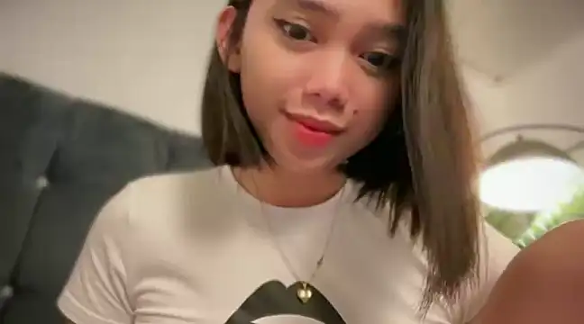 GenesisCastillano online show from February 2025 05:50:01 PM
