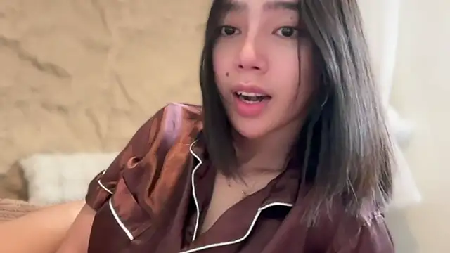 GenesisCastillano online show from March 2026 02:30:01 AM