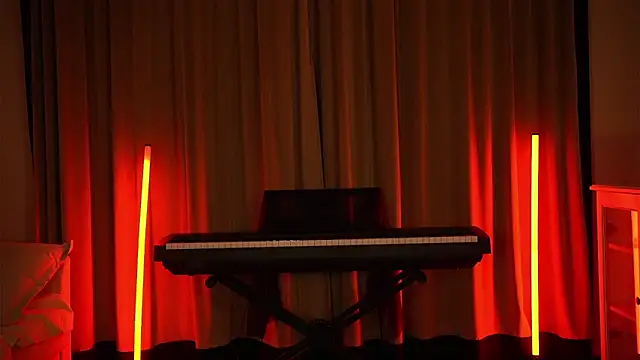 Your Nicolett online show from November 2025 11:30:01 PM