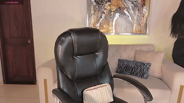 NickyLawson online show from March 2026 04:23:01 AM