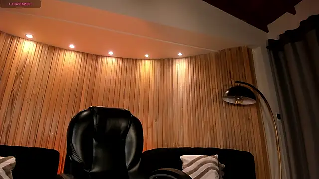 NickyLawson online show from April 2026 05:19:02 AM