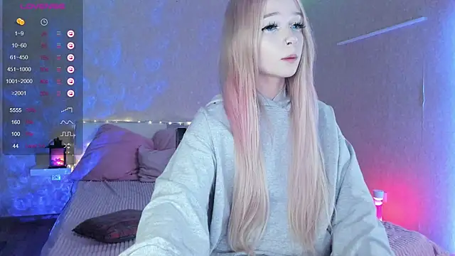 Snapshot of Misty_Shadow chatting on March 2025 06:34:01 PM Misty Shadow online show from March 2025 06:34:01 PM