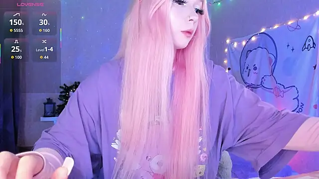 Snapshot of Misty_Shadow chatting on April 2026 10:40:01 PM Misty Shadow online show from April 2026 10:40:01 PM