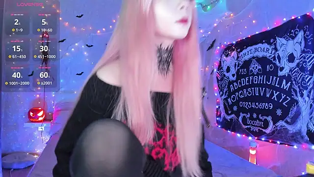 Misty Shadow online show from October 2025 10:38:02 PM