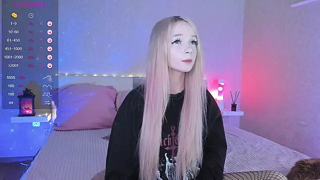 Snapshot of Misty_Shadow chatting on March 2025 06:43:02 PM Misty Shadow online show from March 2025 06:43:02 PM