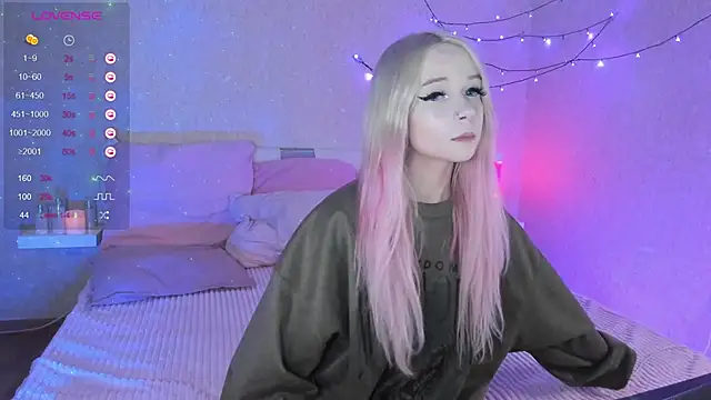Snapshot of Misty_Shadow chatting on December 2024 06:38:02 PM Misty Shadow online show from December 2024 06:38:02 PM