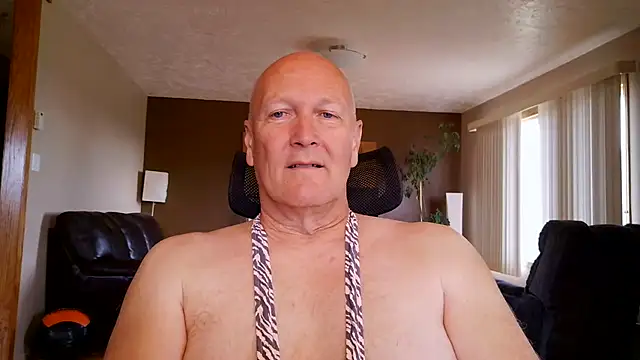 Snapshot of BasicAnt chatting on June 2026 02:33:01 PM BasicAnt online show from June 2026 02:33:01 PM