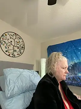 Snapshot of Kaitlyn_Winters chatting on February 2026 08:53:01 PM Kaitlyn Winters online show from February 2026 08:53:01 PM