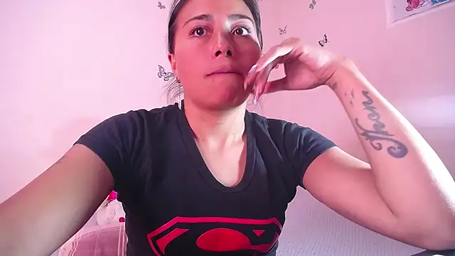 hanna girl21 online show from March 2026 08:25:02 PM