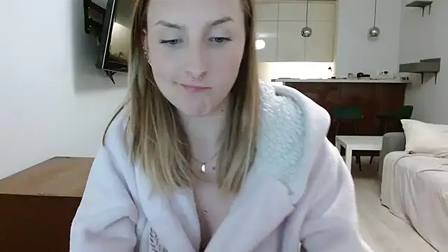 illusorycat online show from September 2025 07:42:01 PM