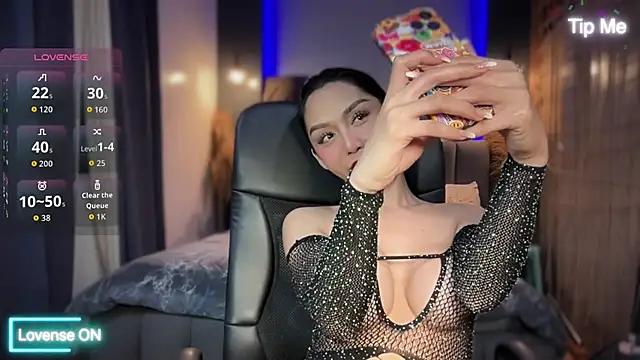 UrdreamTSgirl online show from November 2025 11:03:02 AM