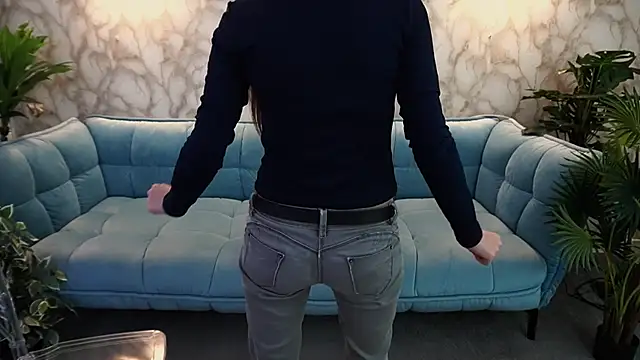 Snapshot of MaRich_Ka chatting on November 2025 06:50:01 AM MaRich Ka online show from November 2025 06:50:01 AM