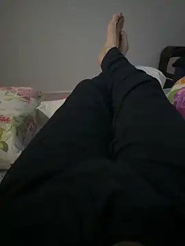 Snapshot of MAHKE12 chatting on November 2025 09:47:02 PM MAHKE12 online show from November 2025 09:47:02 PM