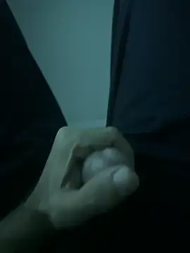 Snapshot of MAHKE12 chatting on October 2025 09:58:01 PM MAHKE12 online show from October 2025 09:58:01 PM