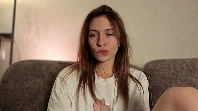 LovelyKatea online show from November 2025 02:07:02 PM