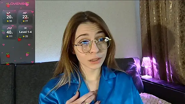 LovelyKatea online show from March 2025 12:23:01 PM