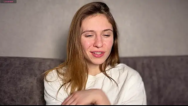 LovelyKatea online show from February 2026 09:15:01 PM