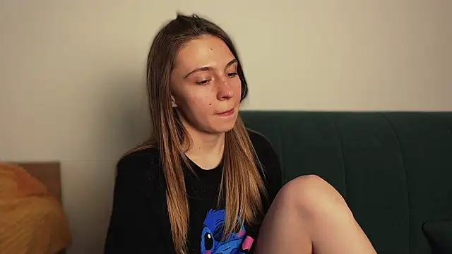 LovelyKatea online show from March 2026 01:34:02 PM