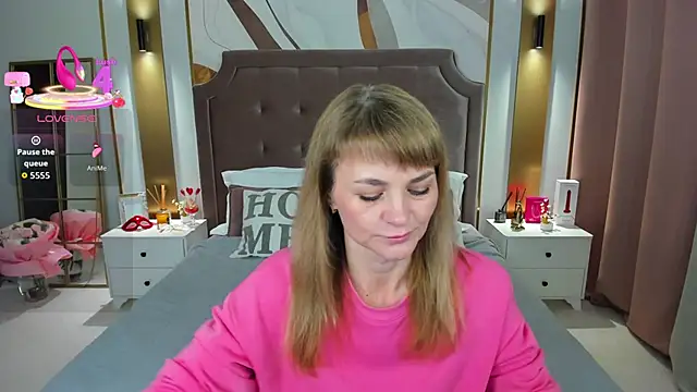 annasimonsj online show from April 2026 01:07:01 AM