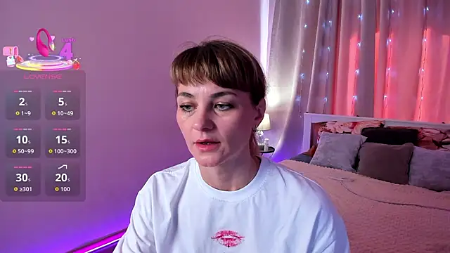 annasimonsj online show from June 2026 02:27:01 AM